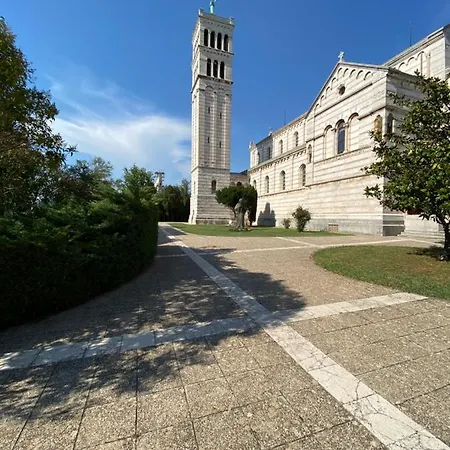 New Stylish & Modern Studio Apart - With Sea View Appartamento Pola