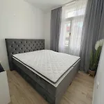Apartman New Stylish & Modern Studio Apart - With Sea View