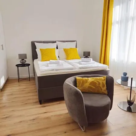New Stylish & Modern Studio Apart - With Sea View Апартаменти